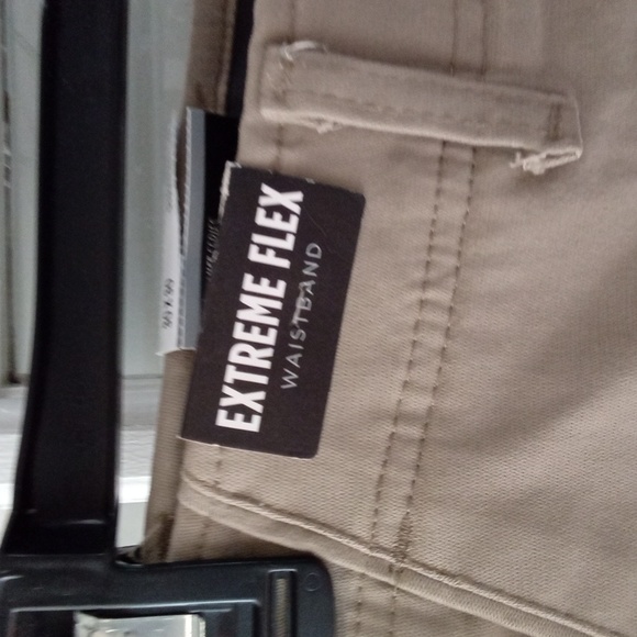 NWT MENS SZ 30x30 LEE STRAIGHT FIT KHAKI PANTS - Picture 2 of 4